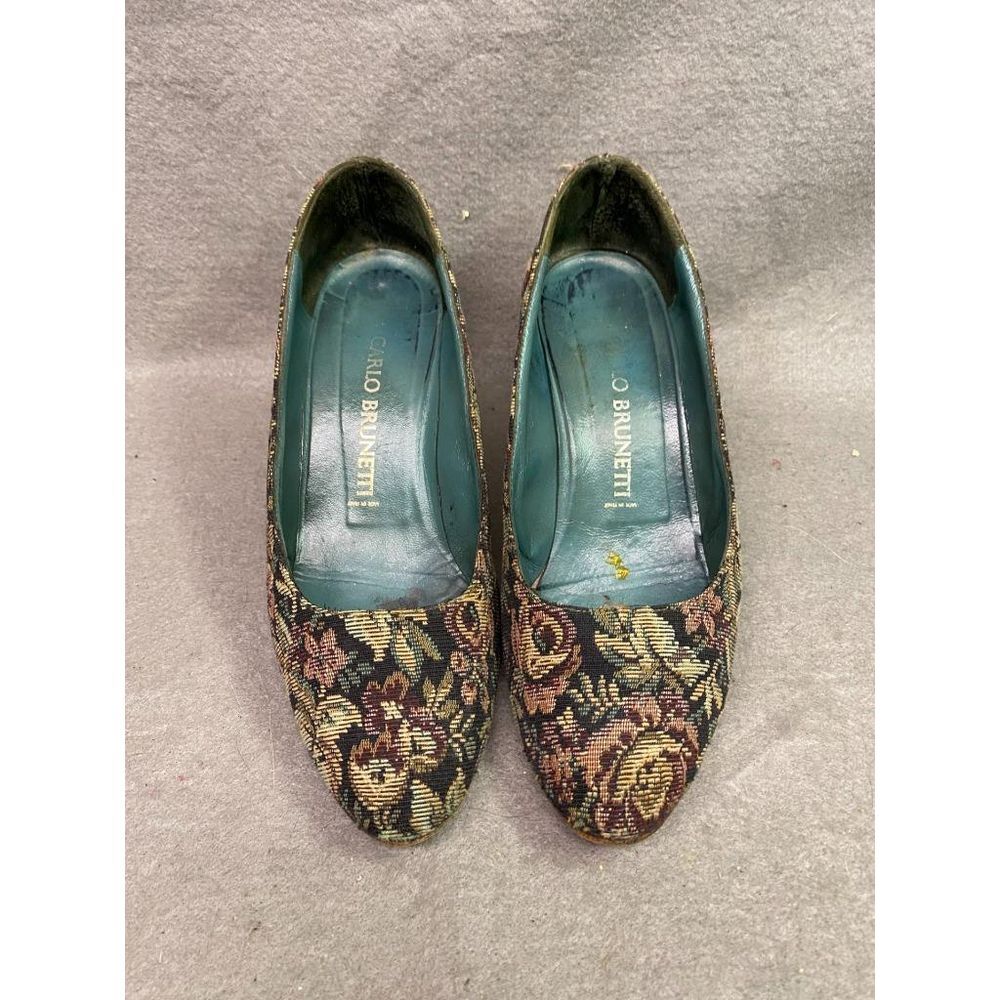 CARLO BRUNETTI 2 1/2‎ INCH PUMP HEEL SHOES SIZE 7 1/2 B FABRIC UPPERS USED